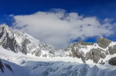 Jadetiger-Schneeberg Tour: Privater Guide & Seilbahn