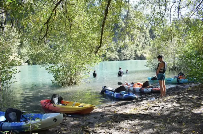 Kayaking Petrohue River: Small group, local guide