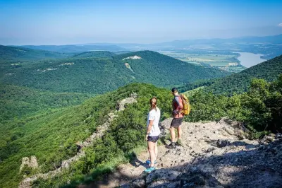 Donaubogen Wanderung zu Prédikálószék und Ram-Schluchtfällen