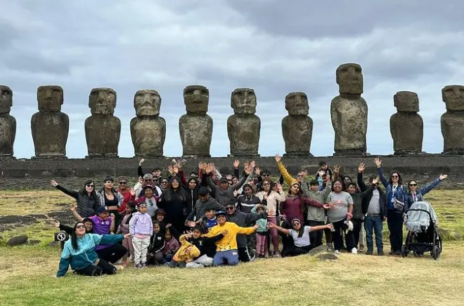 Easter Island tour: Ahu Tongariki sunrise & Polynesian dance