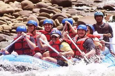 Rafting sul fiume Kiulu da Kota Kinabalu: Pagaia per 2 ore