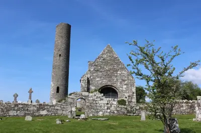 Tour en eBike y paseo en barco a Inis Cealtra, la isla santa