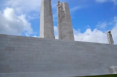 Vimy Ridge et champs de bataille de la Somme : Sites canadiens de la 1re GM