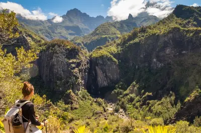 La Chapelle Wanderung ab Cilaos: Geologisches Wunder mit Guide