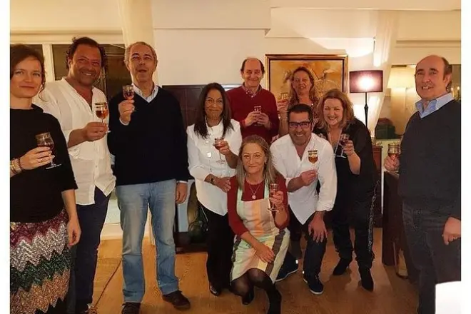 Tapas oder Abendessen in Cascais mit Wein und lokalen Geschichten