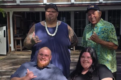 Découvrez la maison de mcgarrett à oahu, rencontrez les acteurs de hawaii five-0, écoutez les anecdotes du tournage et partagez un déjeuner local avec cousin flippa. snacks et guide inclus.