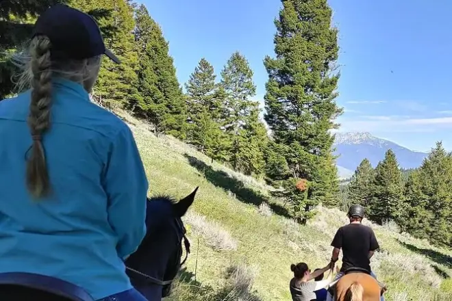 Chimney Rock Trail Ride Paradise Valley: Horseback to 7,650 Ft