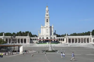 Fátima Private Walking Tour with Professional Guide