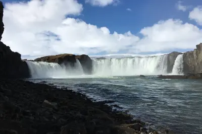 Tour à cachoeira Godafoss saindo do porto de Akureyri