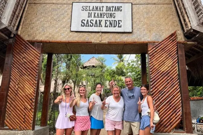 Lombok Tour für Kreuzfahrtgäste: Weberei, Dörfer & Strand