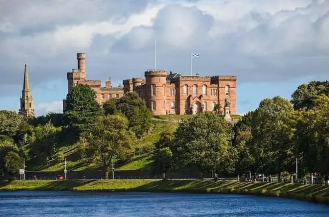 Invergordon Shore Excursion: Inverness, Castle & Whisky Tasting