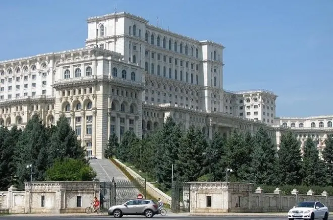 Bucharest tour privato: Palazzo, centro storico e Snagov
