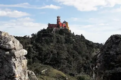 Sintra & Cabo da Roca tour from Cascais: Small group with guide