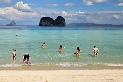 Snorkeling a Ko Lanta: 4 isole con la grotta smeraldo