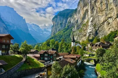 Alpes suisses : Grottes de Saint Beatus, Grindelwald, Lauterbrunnen