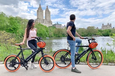 Sinta a vibe de nova york pedalando uma e-bike pelo central park e ciclovias da cidade. retirada fácil, capacete, cadeado e suporte para celular inclusos para um passeio tranquilo.