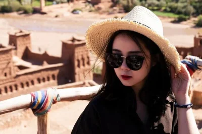 Descubre marruecos en 9 días desde casablanca. explora chefchaouen, fez, el desierto de merzouga, ait ben haddou y marrakech con guías locales y paseos en camello.