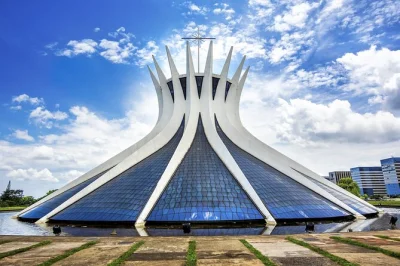 Feel brasilia’s bold architecture up close on a city tour with stops at the cathedral, national congress, and lucio costa’s model. includes air-conditioned transport and local guide.