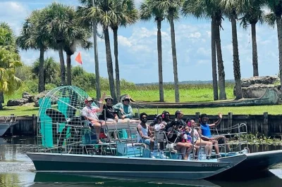 Vivi l’emozione di un giro in airboat di 30 minuti vicino orlando. incontra alligatori, aironi e aquile con una guida locale. tour più vicino a disney, con protezioni per l’udito incluse.