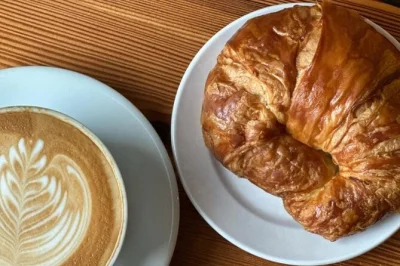 Entdecke charlestons brunch auf der upper king street mit einem lokalen guide – von knusprigen biscuits über shrimp & grits bis zu süßem tee und einem geheimen gericht. alle kostproben inklusive.