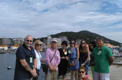 Paseo por el pueblo pesquero de Shioya: Bocados locales y vistas