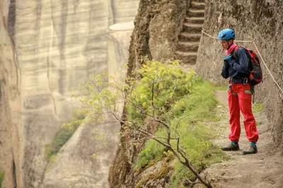 Randonnée et escalade à Meteora : Sommet de Great Saint avec guide