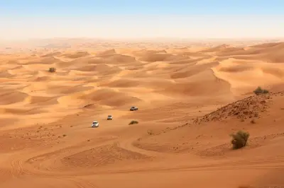 Liwa Desert Safari: Dune Bashing & Rub Al Khali Tour