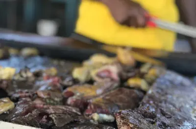 Experiencia de comida callejera Kapana en los townships de Windhoek