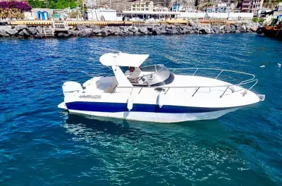 Schnorcheln ab Sorrent: Capri, Positano & Amalfi mit privatem Boot