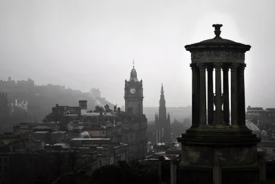 Step through edinburgh’s haunted alleys with a guide, hear true tales of body snatchers and witches, and explore eerie cemeteries—includes local storyteller.