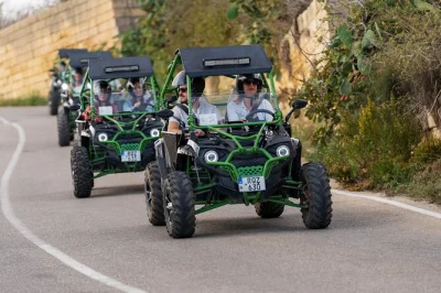 Erlebe gozo abenteuerlich mit einer buggy-tour, lokalen guides, picknick und bootsfahrt zur blue lagoon auf comino. inklusive abholung und schwimmstopp.