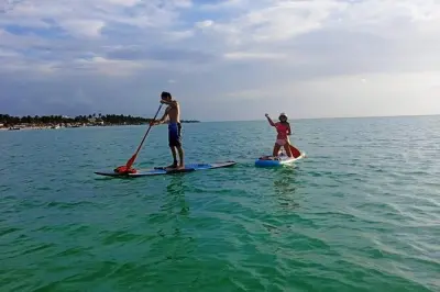 Clases de paddleboard en Holbox: Aprende con un instructor local
