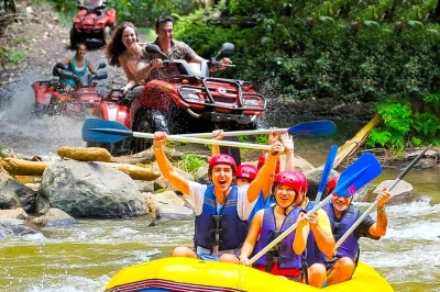 Vivez l’adrénaline du rafting sur la rivière ayung à bali, explorez les sentiers boueux en quad, rafraîchissez-vous sous les cascades et partagez des moments avec des guides locaux. déjeuner et