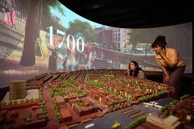 Amsterdam Grachtenmuseum: 400 Jahre Geschichte im Audioguide