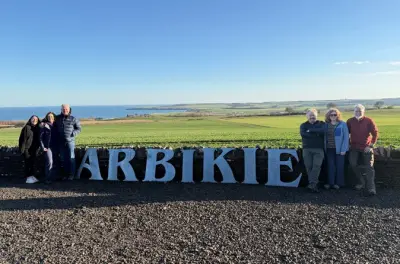 Gin 'On The Rocks': Aberdeen Coast, Geology & Climate-Positive Gin