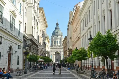 Budapest privé à pied : De la place des Héros au château de Buda
