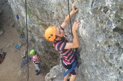 Escalada al aire libre en Austin con guía: Aprende a escalar