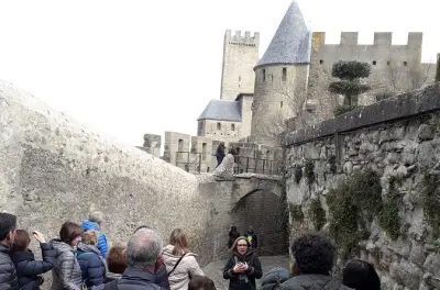 Walking tour of Carcassonne's citadel: Remparts and Basilica