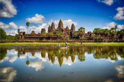 Wake up for angkor wat sunrise, wander ta prohm’s roots, see sunset from phnom bakheng, and explore banteay srei’s pink carvings—hotel pickup included.