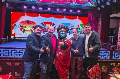 Chongqing Day Tour: Ciqikou Ancient Town & 1949 Show