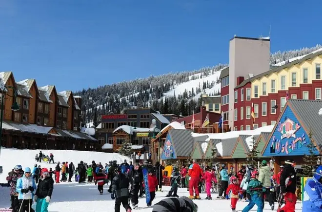 Big White Ski Shuttle ab Kelowna Flughafen: Privat von Tür zu Tür