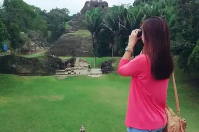 Kajakfahren in Belize: Höhlen, Maya-Ruinen und Flusspaddeln