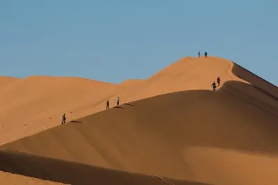 3-Day Sossusvlei Safari from Swakopmund: Dunes & Canyon