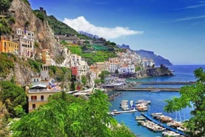 Amalfiküste entdecken ab sorrent mit privatem fahrer – schlendere entspannt durch positano, amalfi & ravello. inklusive hotelabholung & flexible stopps.