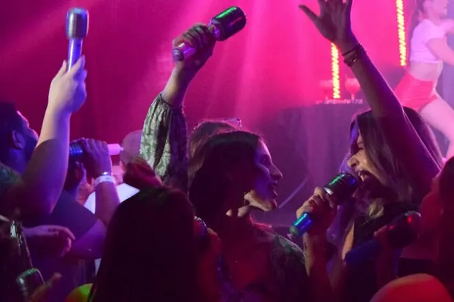 Bingo Bangas Party Night in Salou: Drinks & Dancing