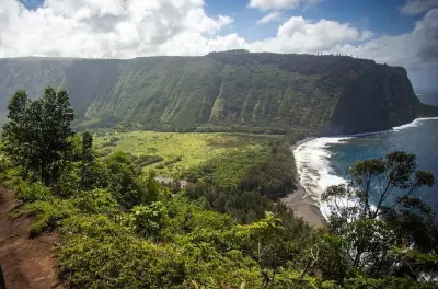 Big Island circle tour: Volcanoes, coffee farm, black sand beach