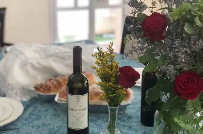 Shabbat Experience in Tzfat: Wine-Paired Dinner & Torah
