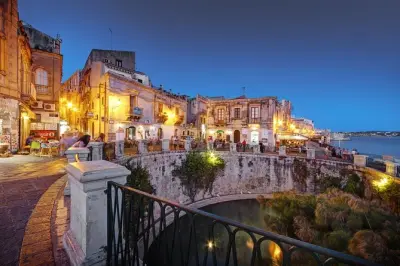 Syracuse : Visite privée d’Ortigia avec arancino et cannolo