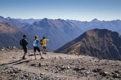 Camminata alpina sul Kepler Track con accesso in elicottero