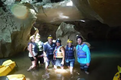 Ziplines in Belize mit Altun Ha und Höhlen-Kajak